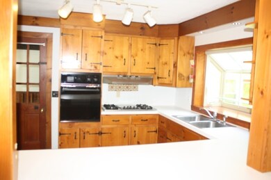 53 Old Sunderland Rd, Montague, MA 01351 - photo 4