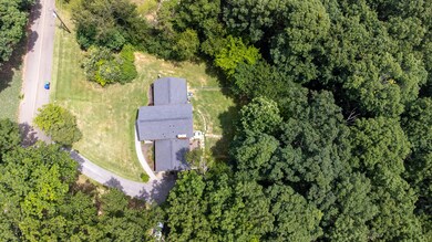 1605 Dougherty Dr, Morristown, TN 37814 - photo 3