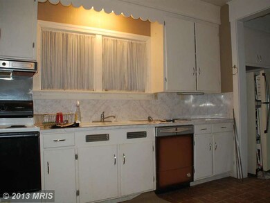 173 E Washington St, Chambersburg, PA 17201 - photo 4