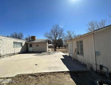 11424 Bakersfield Rd, Socorro, TX 79927 - photo 3