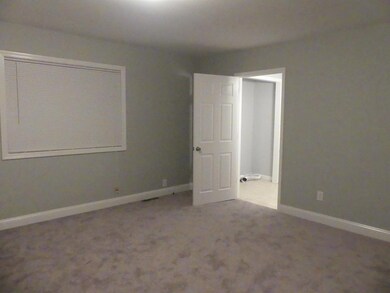 904 Ransome St, Roanoke Rapids, NC 27870 - photo 6