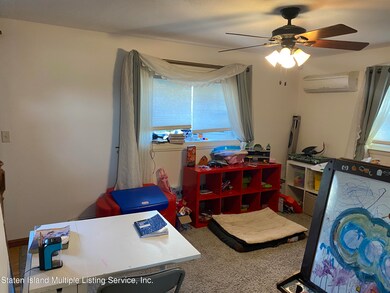 44 Clermont Place, Staten Island, NY 10314 - photo 5