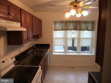 15019 Laurel Oaks Ln, Laurel, MD 20707 - photo 2