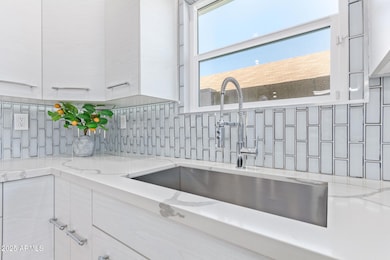 5210 W Jupiter Way N, Chandler, AZ 85226 - photo 6