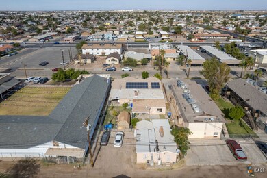 855 Park Ave, El Centro, CA 92243 - photo 4