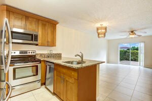 6946 Willow Creek Run Lake-large-003-11-