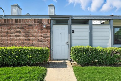 606 Bellaire Dr unit B, Hurst, TX 76053 - photo 4