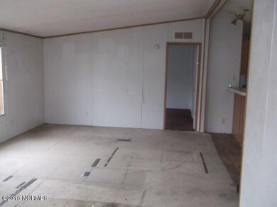 22 LIVING ROOM AFTER