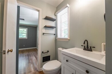 305 Brookwood Dr SW, Marietta, GA 30064 - photo 7