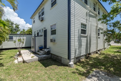 1315 Laird SA DMRE Large--28