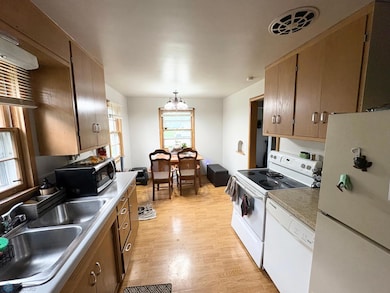 826 10th Ave S, Moorhead, MN 56560 - photo 6