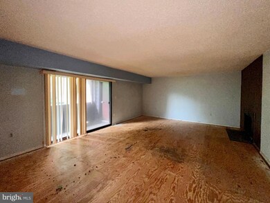 7 Suntop Ct unit 101, Baltimore, MD 21209 - photo 3
