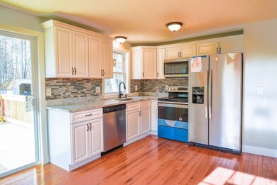 80 Lanesboro Rd, Worcester, MA 01606 - photo 6