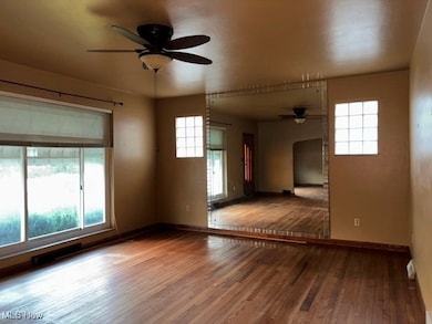 125 Bird Way, Weirton, WV 26062 - photo 5