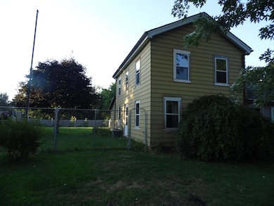 113 E Walker St, Rolling Prairie, IN 46371 - photo 3