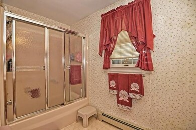 15 Albion St unit A, Everett, MA 02149 - photo 3