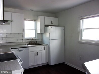 522 Chestnut Ave unit B, Lindenwold, NJ 08021 - photo 2