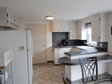 9 Wellspring Dr, Cranston, RI 02920 - photo 2