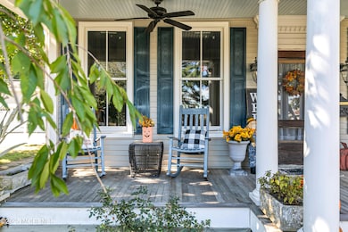 Welcome to 11 Golf St