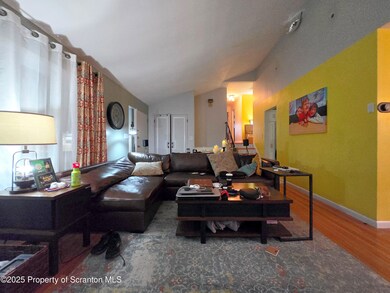 215 Lake Scranton Rd, Scranton, PA 18505 - photo 4