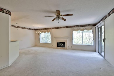 005-Living-Room