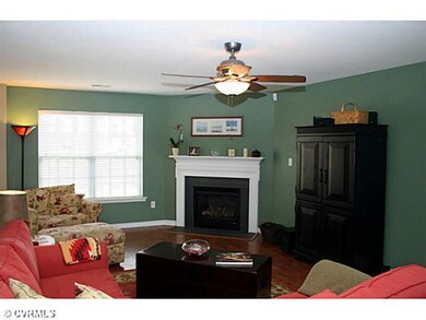 Den/Family/Great Room - Click on link to view Virt