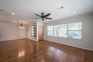 1337 Martin St, Houston, TX 77018 - photo 5