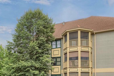 6 Mayfair Ln unit U302, Nashua, NH 03063 - photo 4