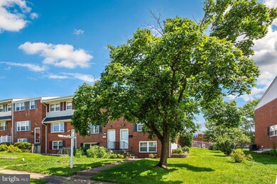 5655 Chelwynd Rd, Halethorpe, MD 21227 - photo 3