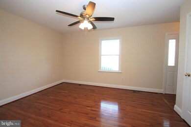 11208 Wolfe Ct, Bealeton, VA 22712 - photo 7