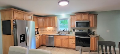 Eat-in Kitchen