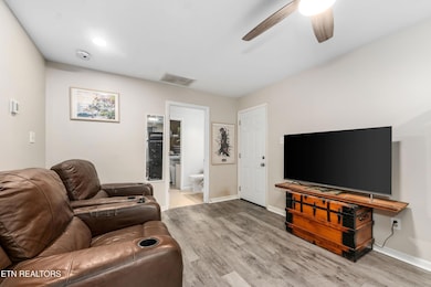 1935 Poplar Hill Rd unit 1, Knoxville, TN 37922 - photo 7