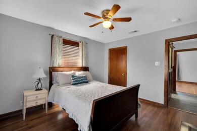 1313 N Preston St, Ennis, TX 75119 - photo 3