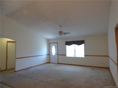 126 Natawest Dr unit 7, Statesville, NC 28625 - photo 2