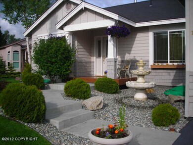house front summer view 2
