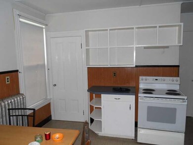 Kitchen. unit 2