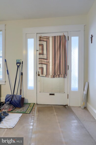 112 Clifton Ave, Reading, PA 19611 - photo 7