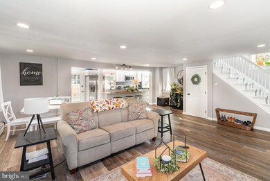 524 W Main St, Palmyra, PA 17078 - photo 5