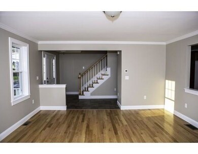 102 Laurel St, Fall River, MA 02724 - photo 2
