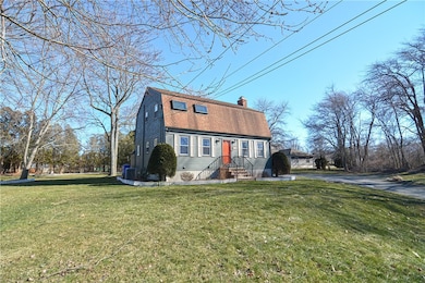 5 Redic Ct, Bristol, RI 02809 - photo 2