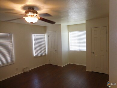717 Woodward Ave, El Centro, CA 92243 - photo 3