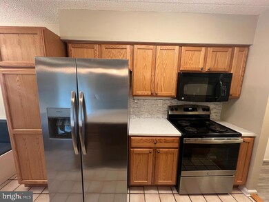 313 Washington Place unit 13, Chesterbrook, PA 19087 - photo 5