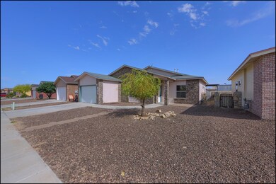 14327 Desierto Bonito St, Horizon City, TX 79928 - photo 2