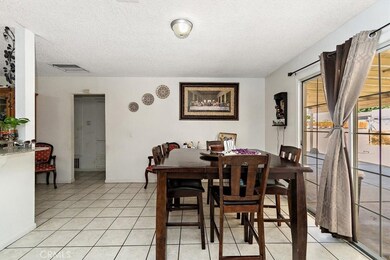 14417 Manzanita Rd, Victorville, CA 92395 - photo 5