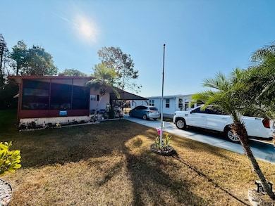 1301 Hawk Dr, Lakeland, FL 33803 - photo 3