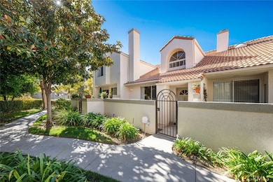 11383 Old Ranch Cir, Chatsworth, CA 91311 - photo 2