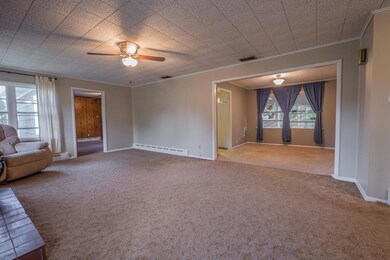 1212 Bond St Moberly MO 65270-large-004-