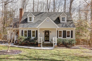 Gorgeous! PLUS - Dimensional 30+ year roof, encaps