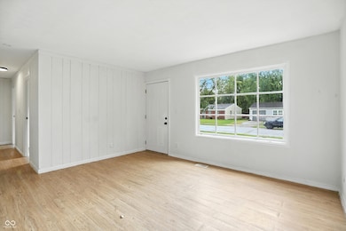 6672 E 43rd Place, Indianapolis, IN 46226 - photo 3