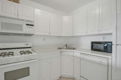 510 Midland Ave unit 2, Yonkers, NY 10704 - photo 6